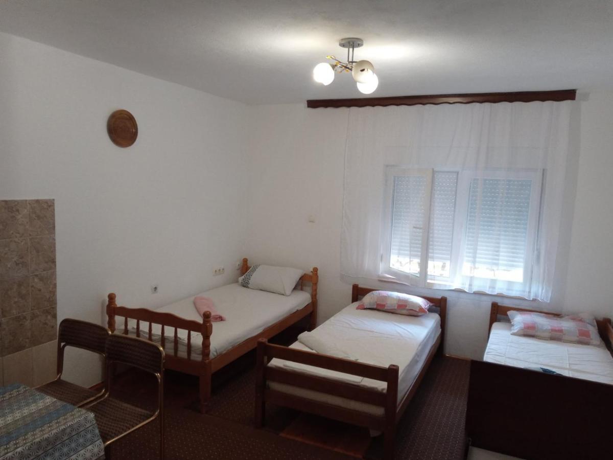 Apartman Seno Mostar Esterno foto