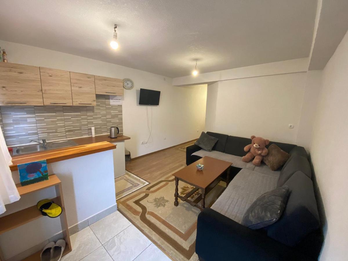 Apartman Seno Mostar Esterno foto
